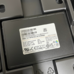 Samsung PM893 960GB 2.5 Inch SATA III Internal Server Solid State Drive - Image 4